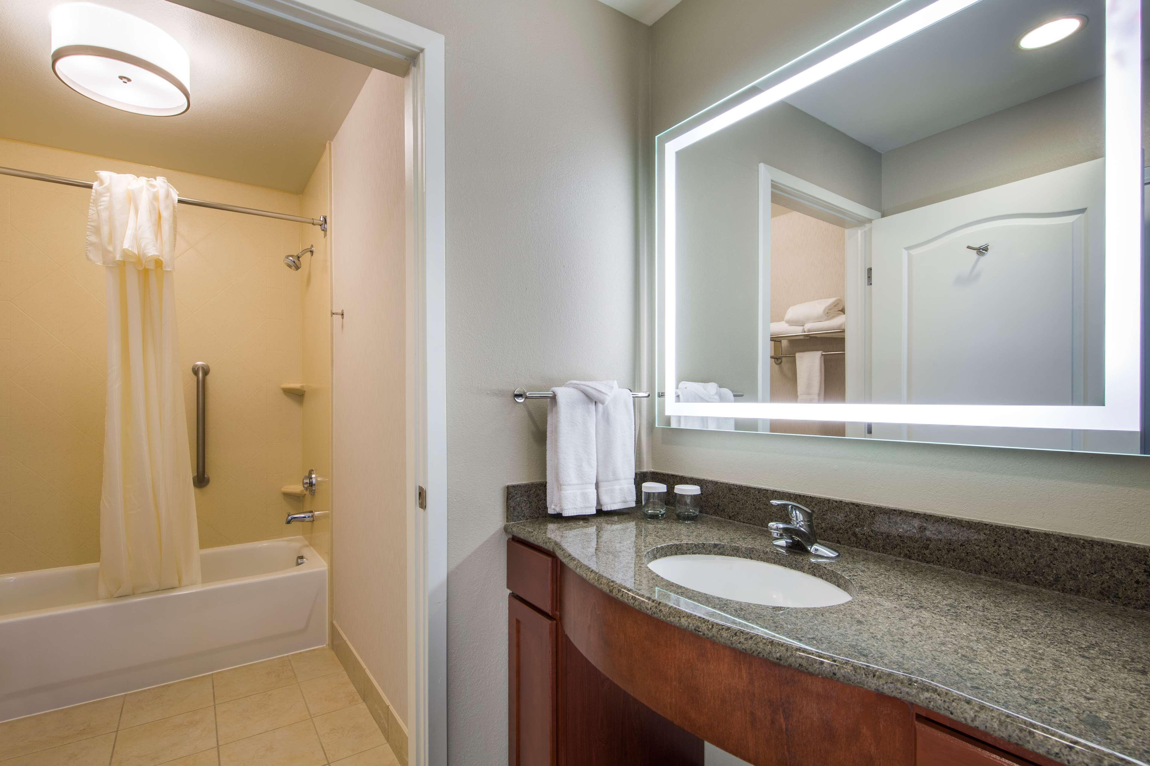 Homewood Suites By Hilton Denver West - Lakewood Kültér fotó